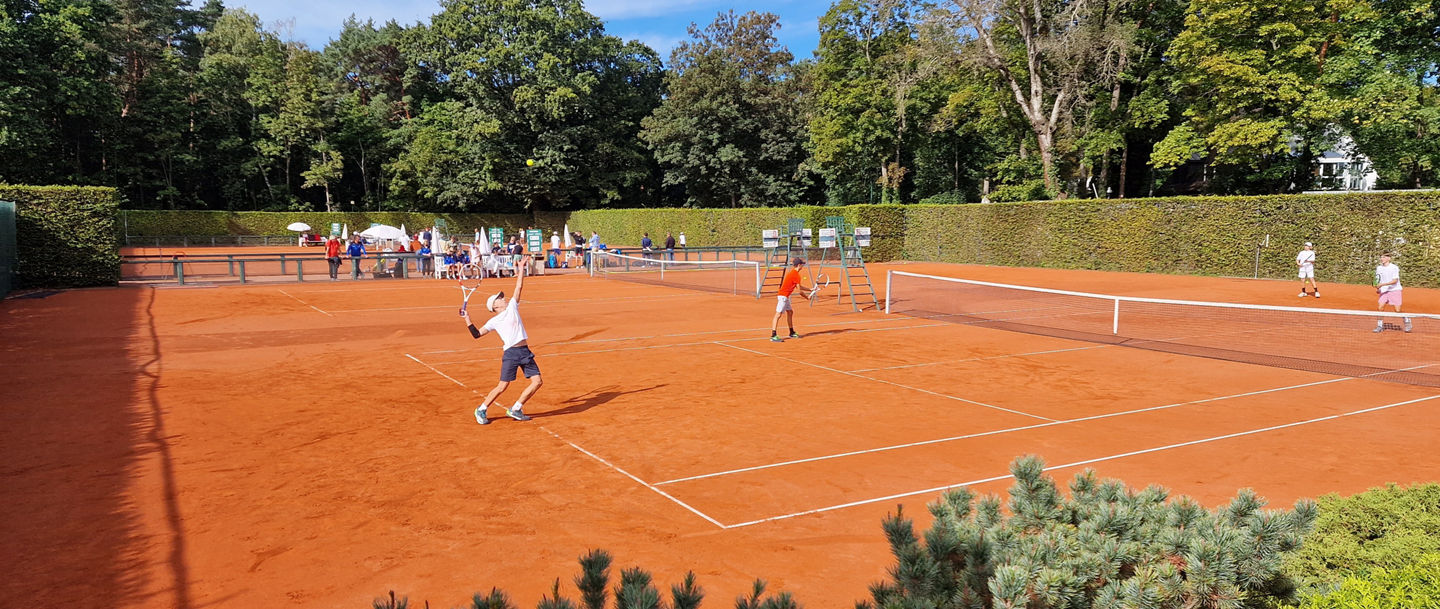 Tenniswettbewerb von Jugend trainiert für Olympia 2023 in Berlin