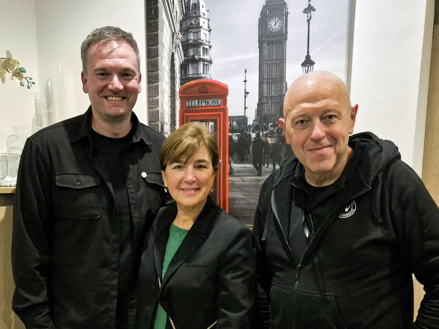 Daniel Stuke, die neue Bezirksvorsitzende Nicole Wilhelmus-Zschernack und Jörg Kemper