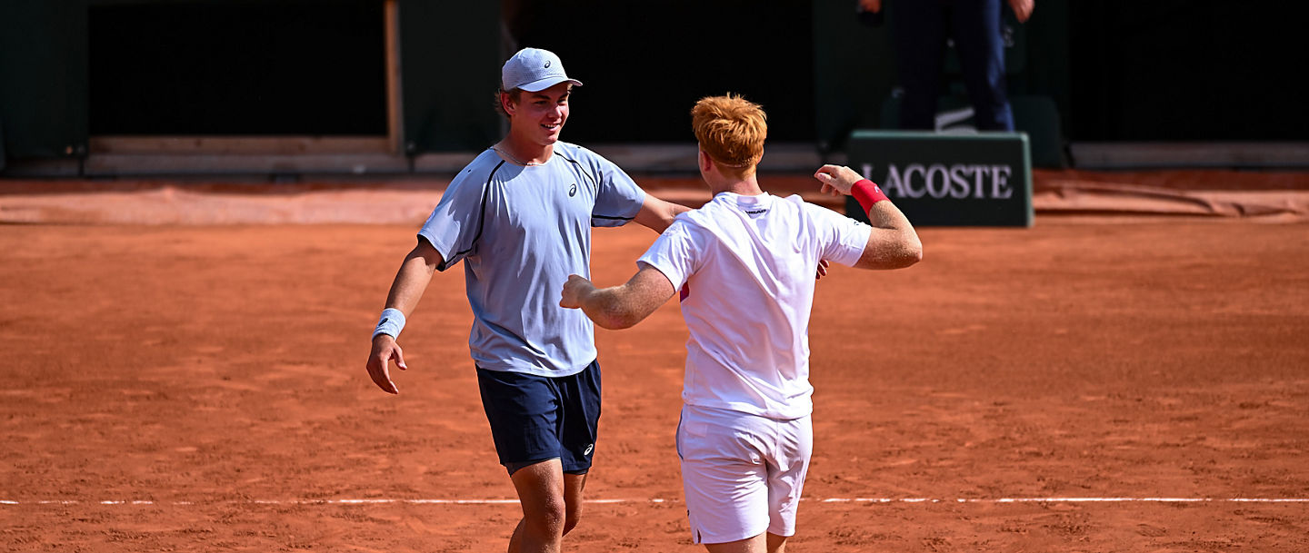 Vincent Reisach (l.) und Jamie Mackenzie (r.) sind bei den World Tennis Tour Junior Finals