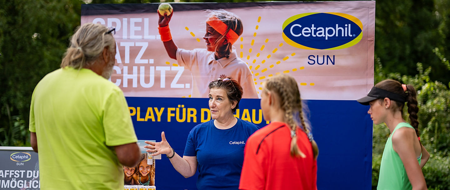 Bestens beraten: An der Cetaphil SUN Kids Sonnenschutzstationen 