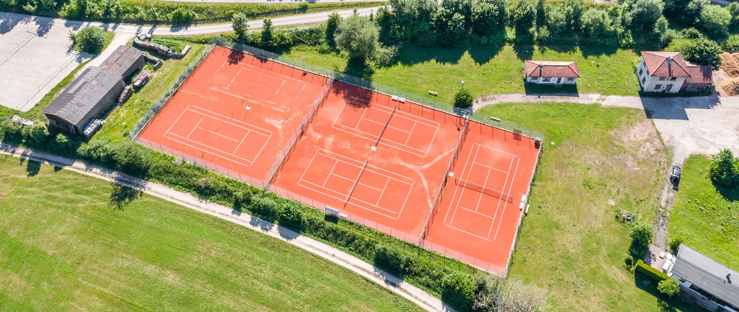 Tennisanlage aus der Luft