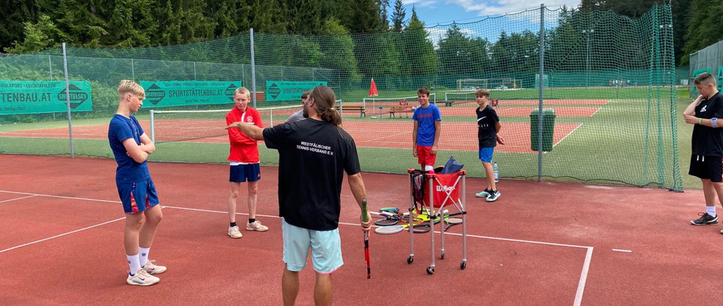 Trainingseinheit der Tennis- und Aktivwoche