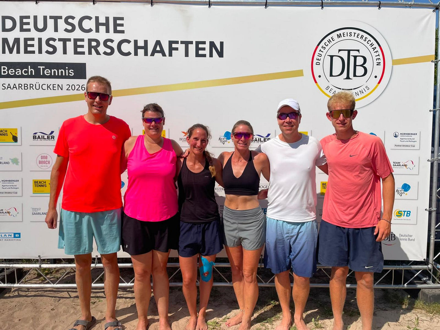 TNB-Spieler bei den Beach Tennis Meisterschaften