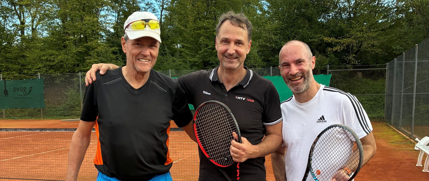 v.l.n.r. Stefan Heid (Vereinsvorsitzender Ostheimer TC Nidderau), Kai Burkhardt (HTV-Präsident), Andreas Bär (Bürgermeister von Nidderau)
