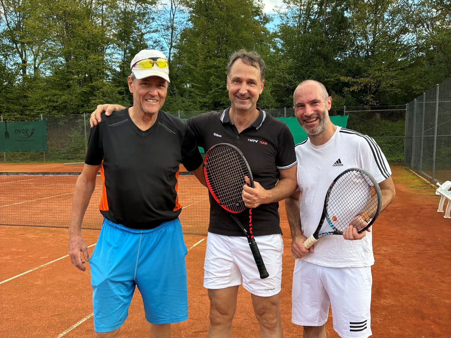 v.l.n.r. Stefan Heid (Vereinsvorsitzender Ostheimer TC Nidderau), Kai Burkhardt (HTV-Präsident), Andreas Bär (Bürgermeister von Nidderau)