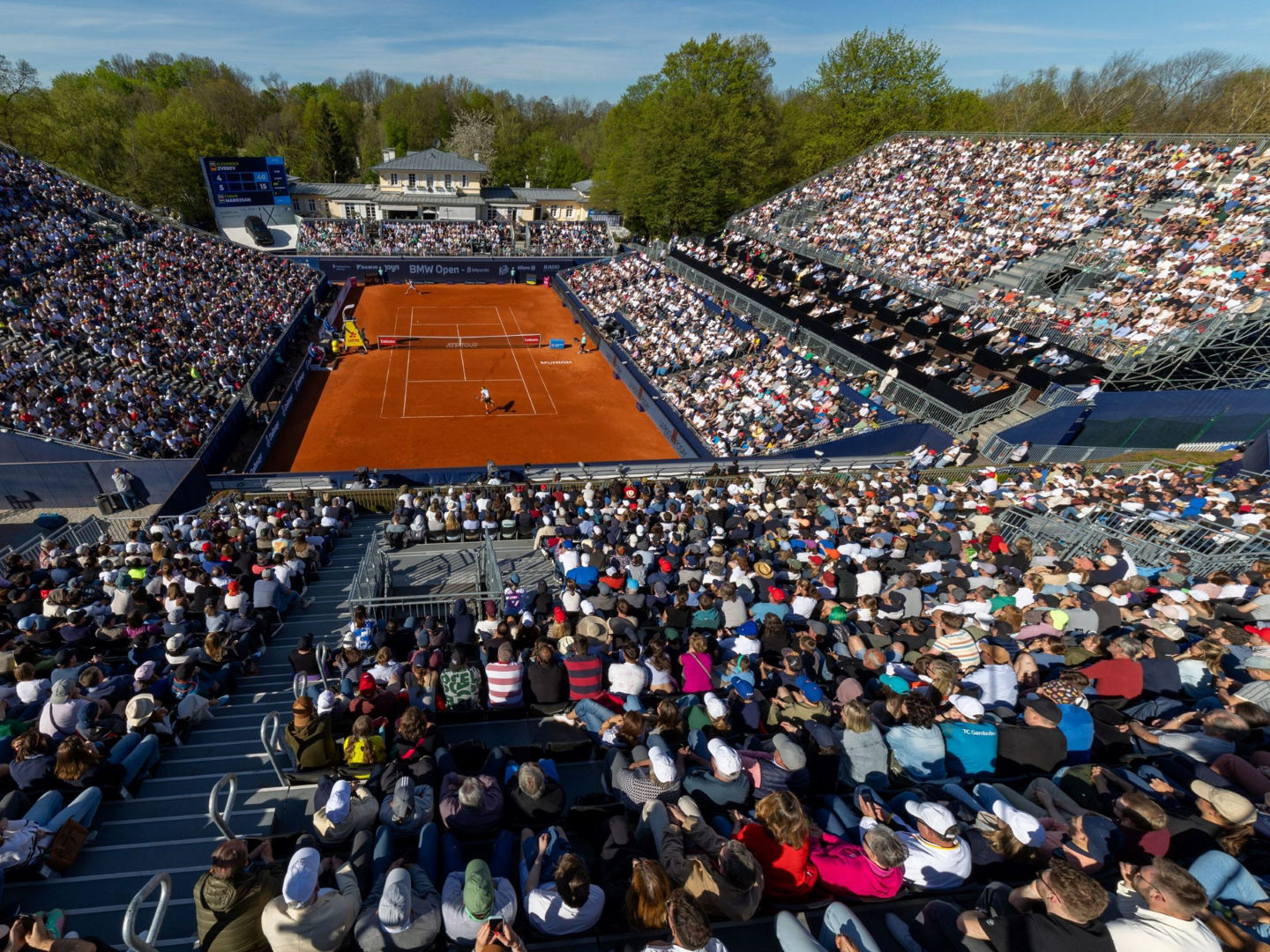 Volles Haus: Der Center-Court bei den BMW Open by Bitpanda
