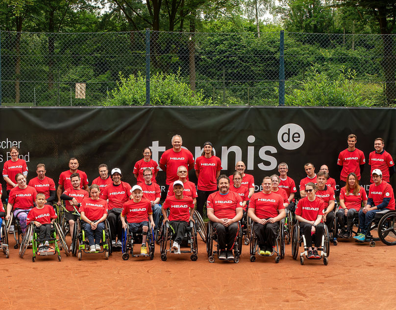 Rollstuhl-Tennismannschaft beim Gruppenfoto