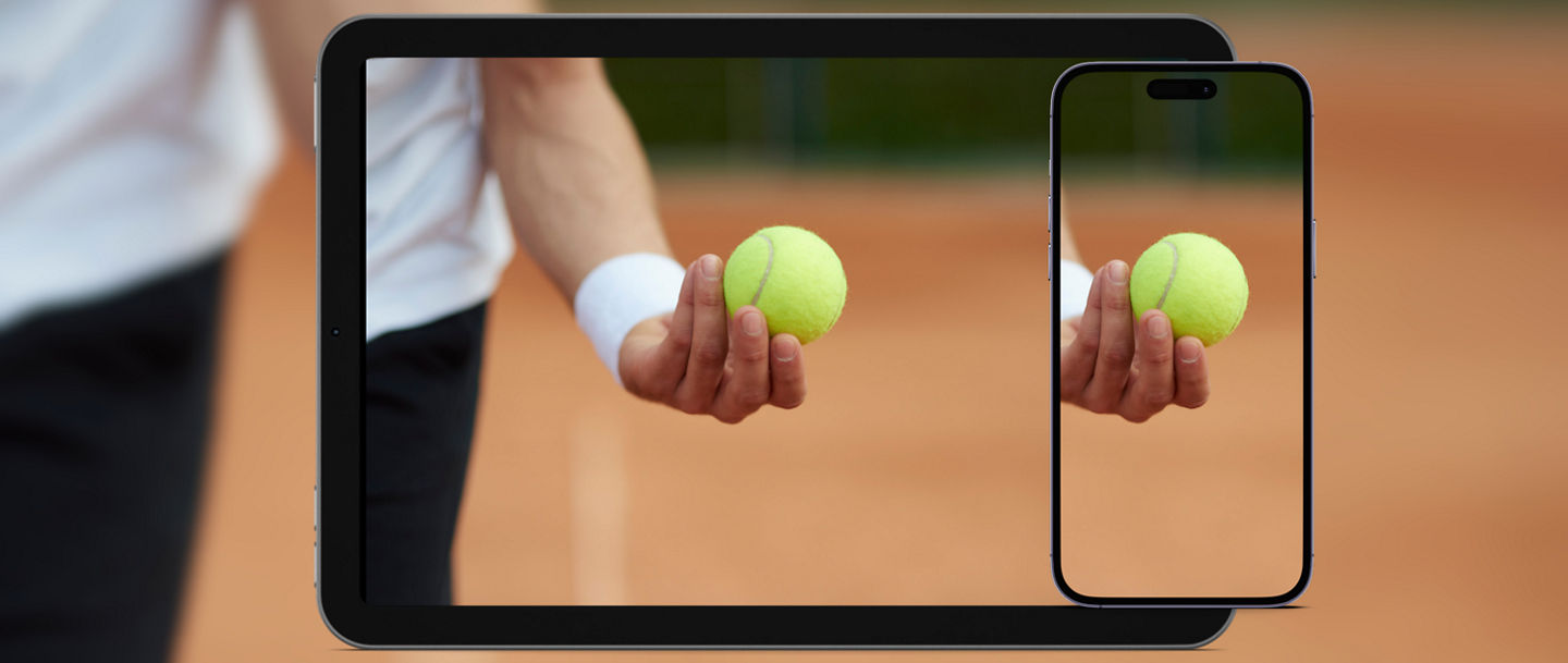 Tablet und Smartphone mit Tennismotiv als Symbol für die Digitalisierung im Tennis