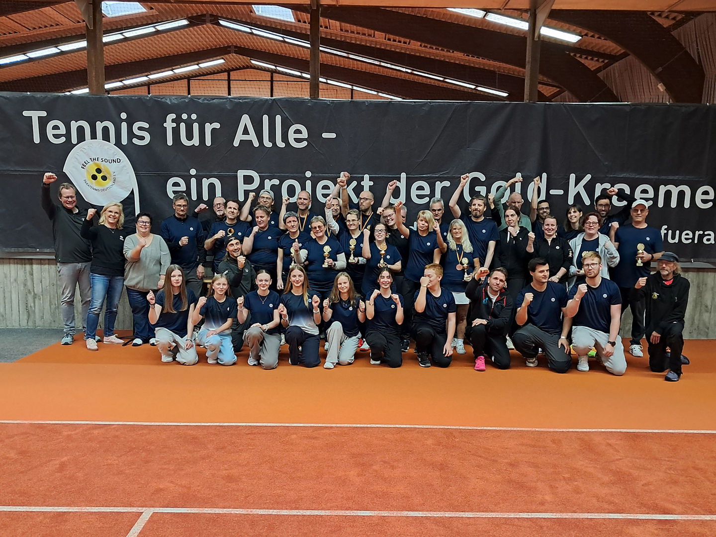 Gruppenbild der Nationalen Meisterschaften im Blinden- und  Sehbehindertentennis