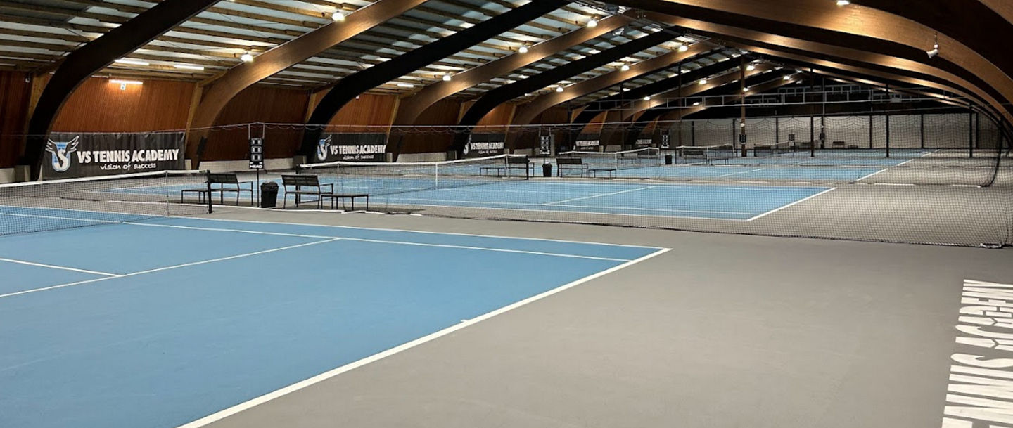 Blick in die Halle der VS-Tennis Academy