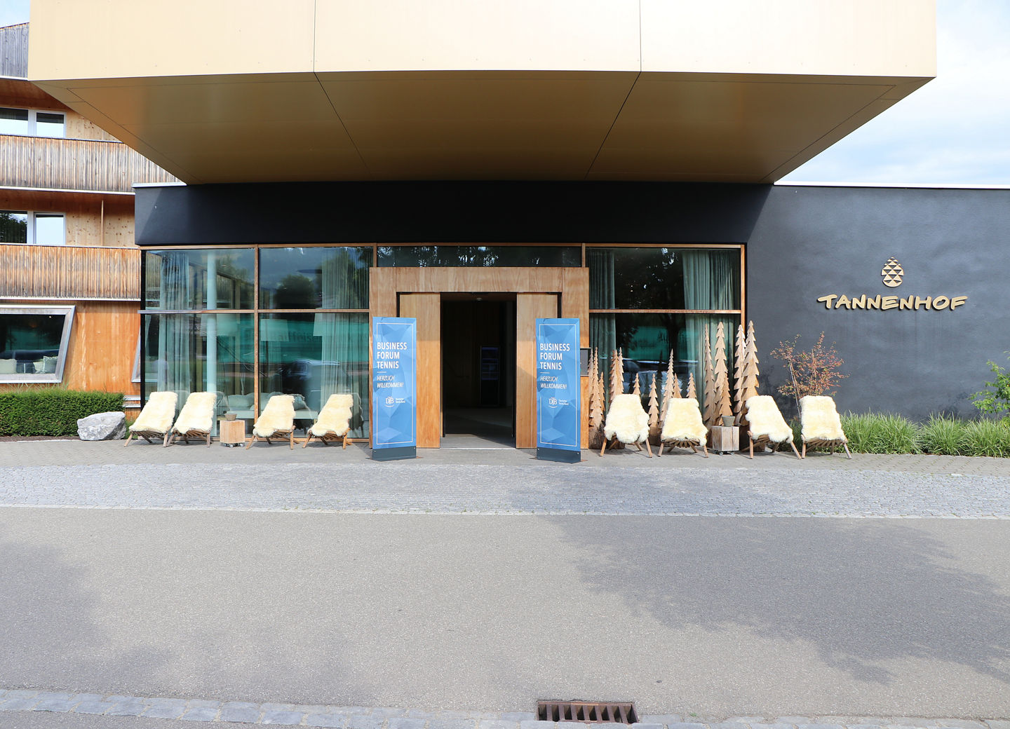 Tannenhof Hotel Eingang