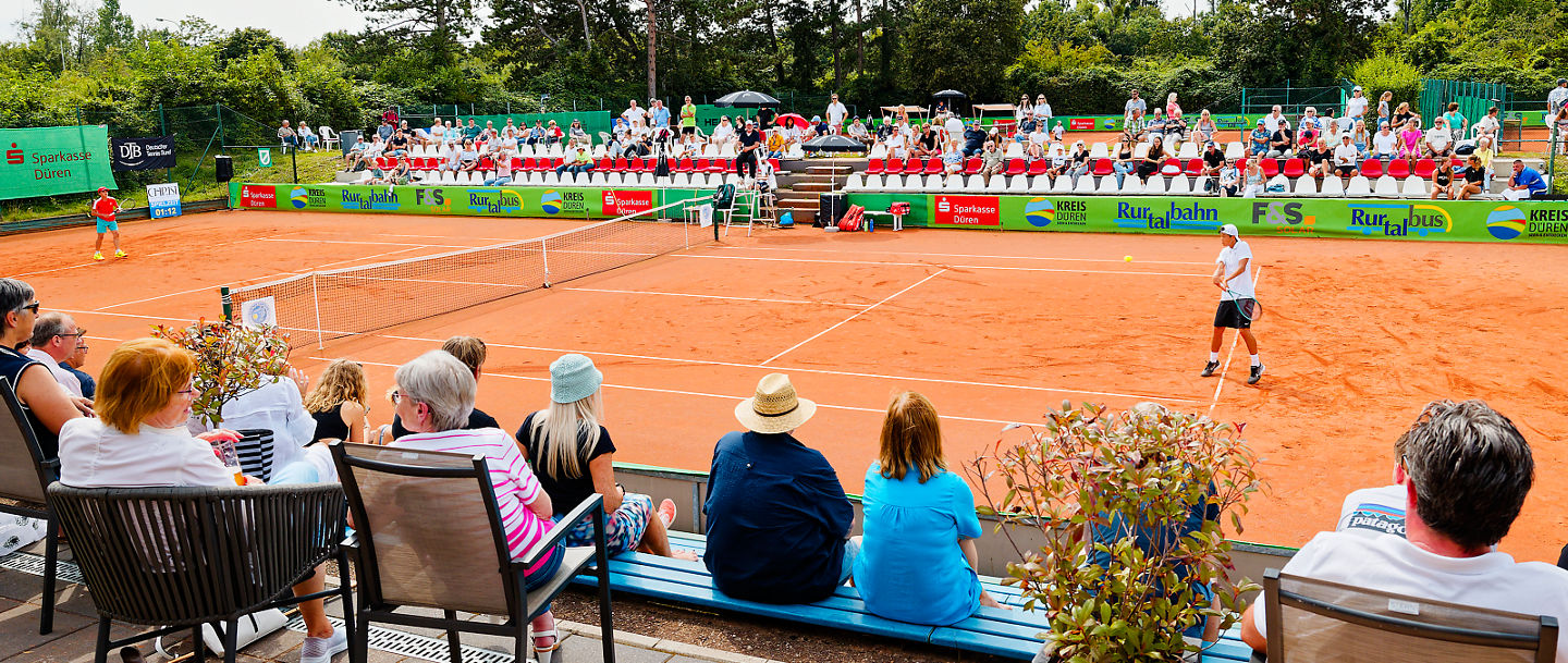 Die Internationalen Deutschen Tennismeisterschaften U14 im Kreis Düren: Ein Tennisevent mit Weltformat - Für Zuschauer und Nachwuchstalente.