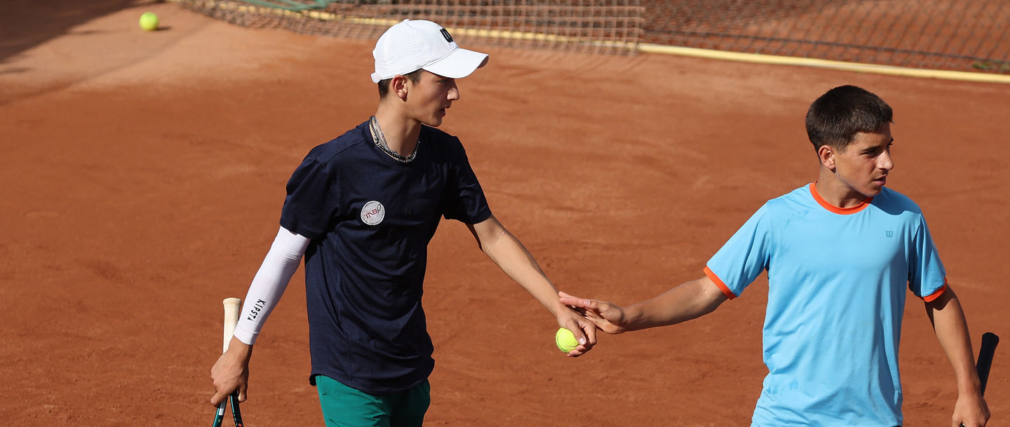 Monte-Carlo ruft: Luys Calin und Lucas Herrera Sanchez beim Tennis Europe Junior Masters