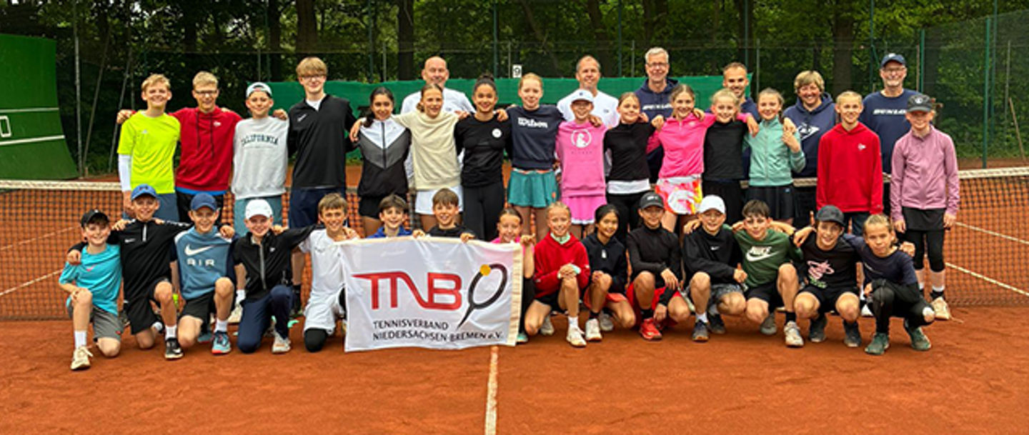 Starker Auftritt auf nordostdeutscher Ebene: Die TNB-Teilnehmerinnen und -Teilnehmer der Nordostdeutschen Jugendmeisterschaften 2026.