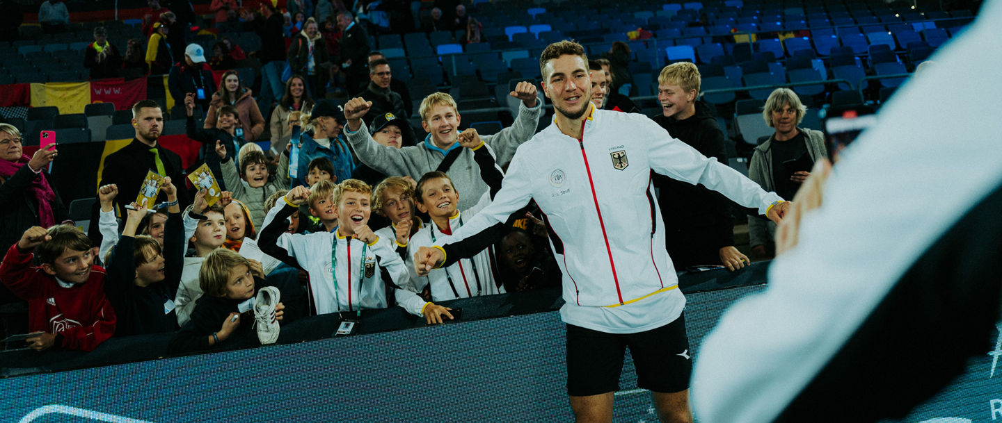 Der Davis Cup in Hamburg mit dem DTB.

16.09.2022

Abdruck+jede Verwendung ohne Zustimmung vom DTB oder Philipp Reinhard ist untersagt.