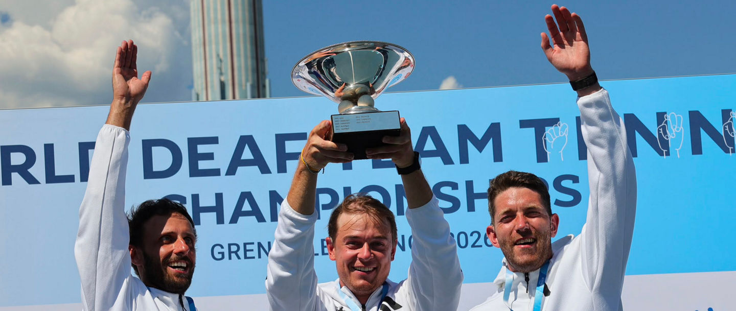 Unter zehn Nationen sicherte sich das deutsche Herrenteam den Weltmeistertitel bei den Deaf Tennis World Championships