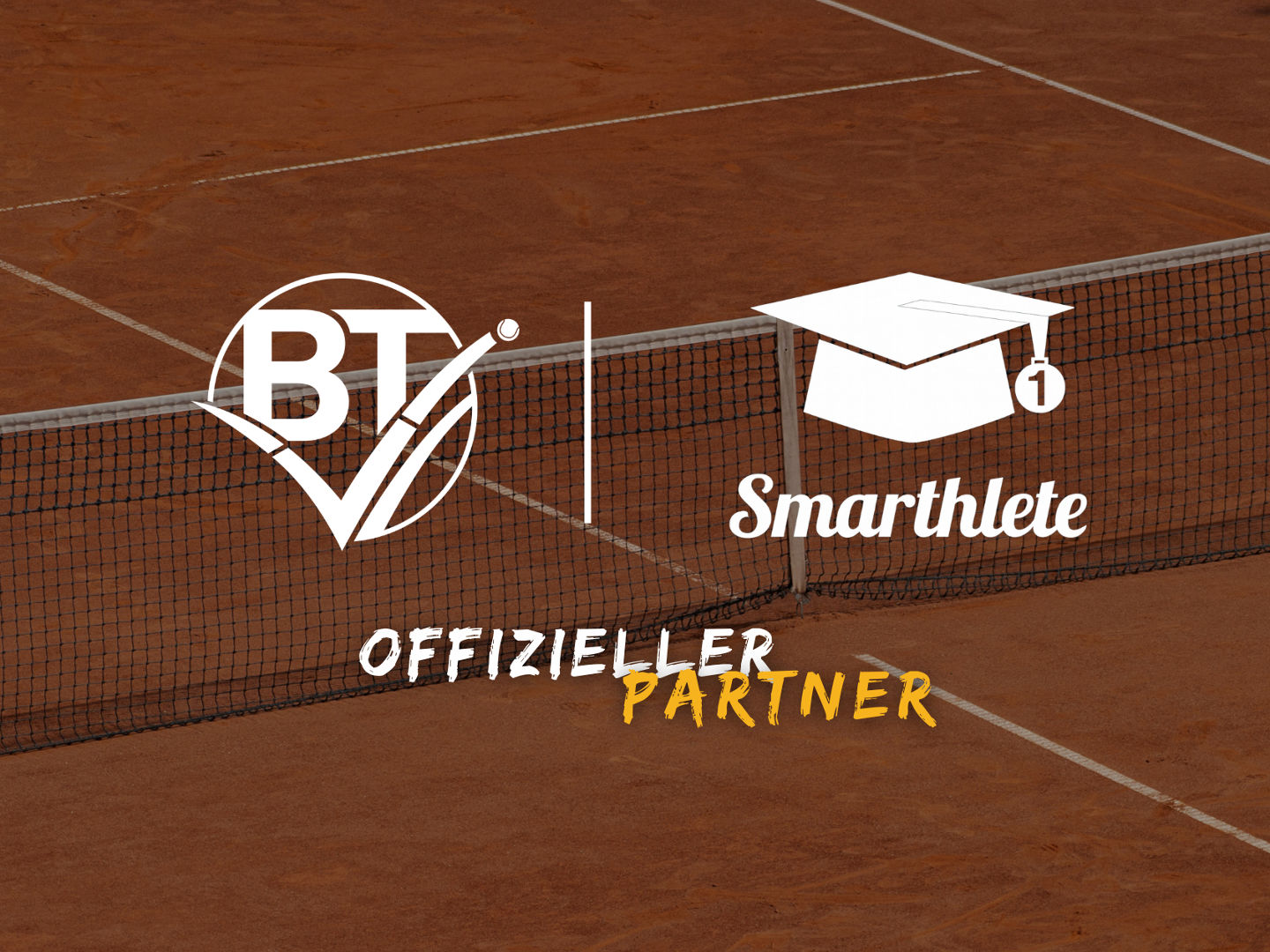 BTV-Logo und Smarthlete-Logo auf einem Tennisplatz
