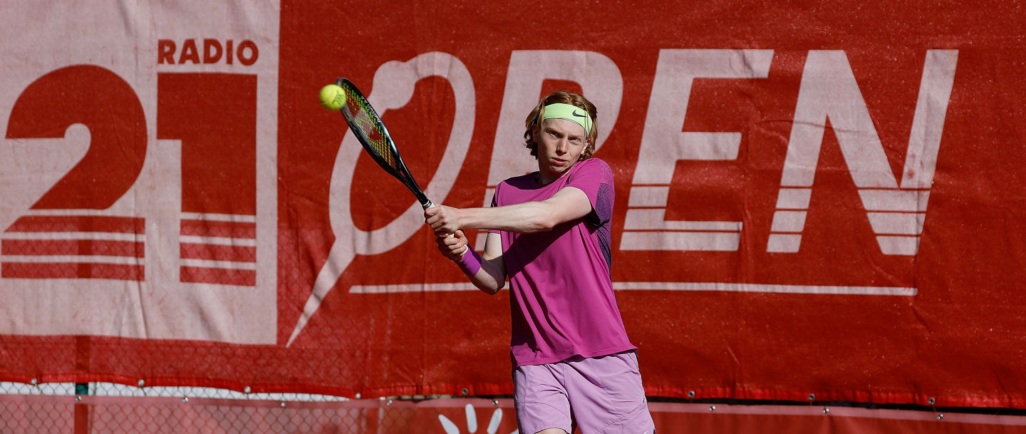 Noah Walter gewinnt sein erstes Qualispiel souverän.