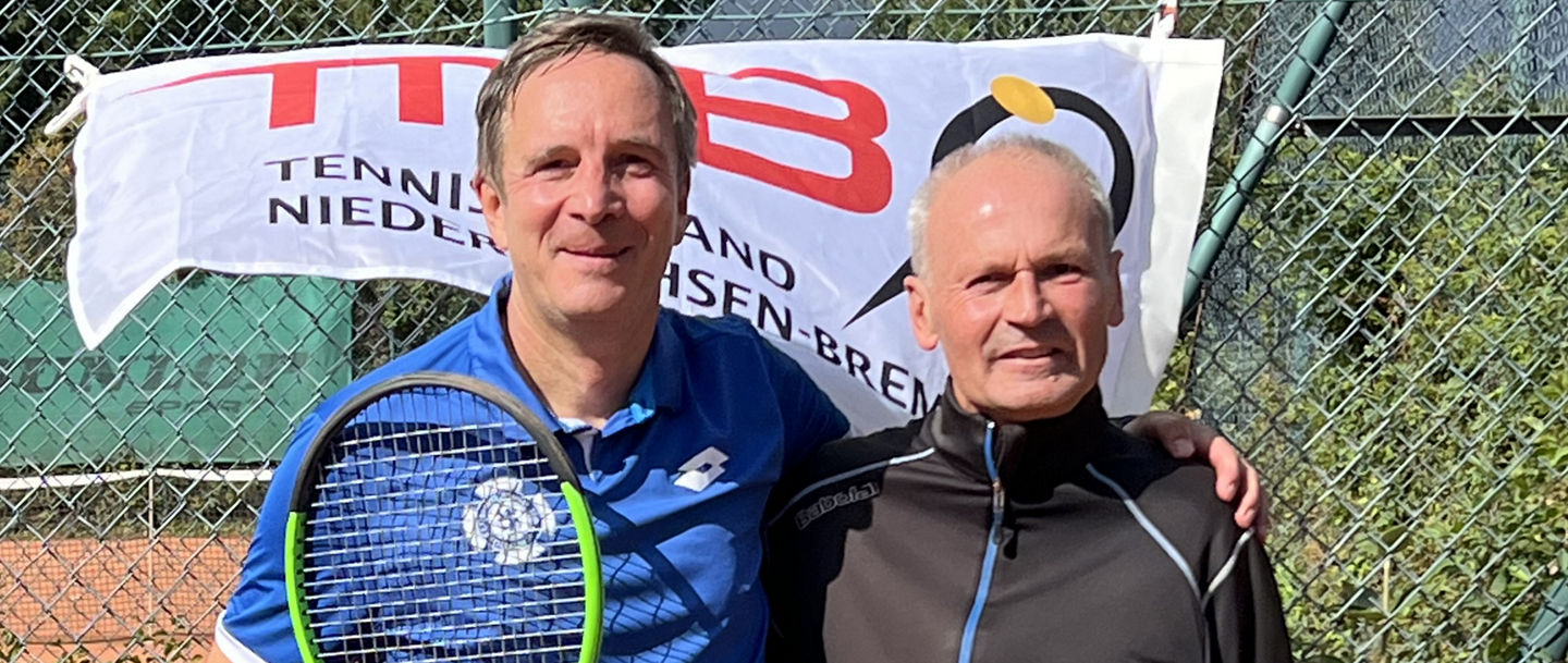 Michael Posniak (links) gewinnt die Herren 40-Konkurrenz vor Thorsten Münnich. 