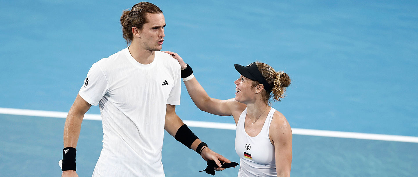 TENNIS UNITED CUP SYDNEY, Laura Siegemund of team Gemany and Alexander Zverev of team Germany celebrate victory after winning their Group F doubles match against Demi Schuurs of Team Netherlands and Tallon Griekspoor of Team Netherlands during day three of the 2026 United Cup at Ken Rosewall Arena in Sydney, Sunday, January 4, 2026.  NO ARCHIVING, EDITORIAL USE ONLY SYDNEY NEW SOUTH WALES AUSTRALIA PUBLICATIONxNOTxINxAUSxNZLxPNGxFIJxVANxSOLxTGA Copyright: xMARKxEVANSx 20260104132432741874
