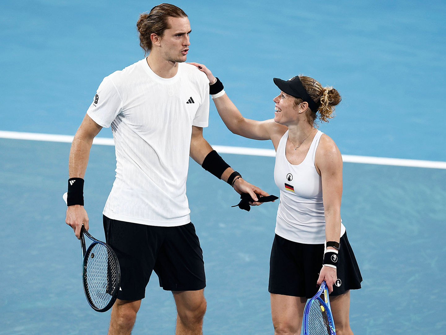 TENNIS UNITED CUP SYDNEY, Laura Siegemund of team Gemany and Alexander Zverev of team Germany celebrate victory after winning their Group F doubles match against Demi Schuurs of Team Netherlands and Tallon Griekspoor of Team Netherlands during day three of the 2026 United Cup at Ken Rosewall Arena in Sydney, Sunday, January 4, 2026.  NO ARCHIVING, EDITORIAL USE ONLY SYDNEY NEW SOUTH WALES AUSTRALIA PUBLICATIONxNOTxINxAUSxNZLxPNGxFIJxVANxSOLxTGA Copyright: xMARKxEVANSx 20260104132432741874