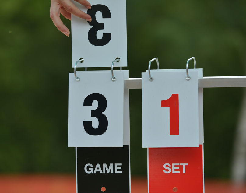 Spielstand 3 Spiele, 1 Statz bei einem Tennismatch