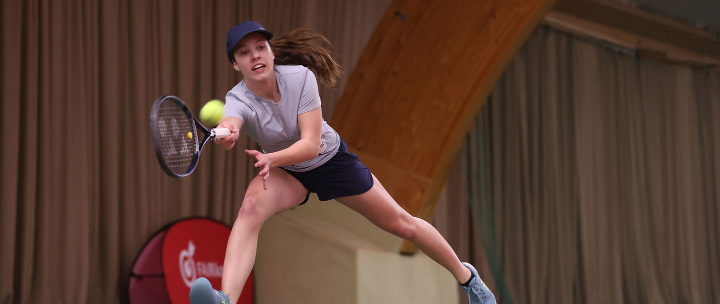Starker Auftritt von Luise Meißner und Greta Voget beim Cup der Nordverbände: Beide lieferten den favorisierten Gegnerinnen im Viertelfinale einen großen Kampf, mussten sich am Ende aber geschlagen geben.