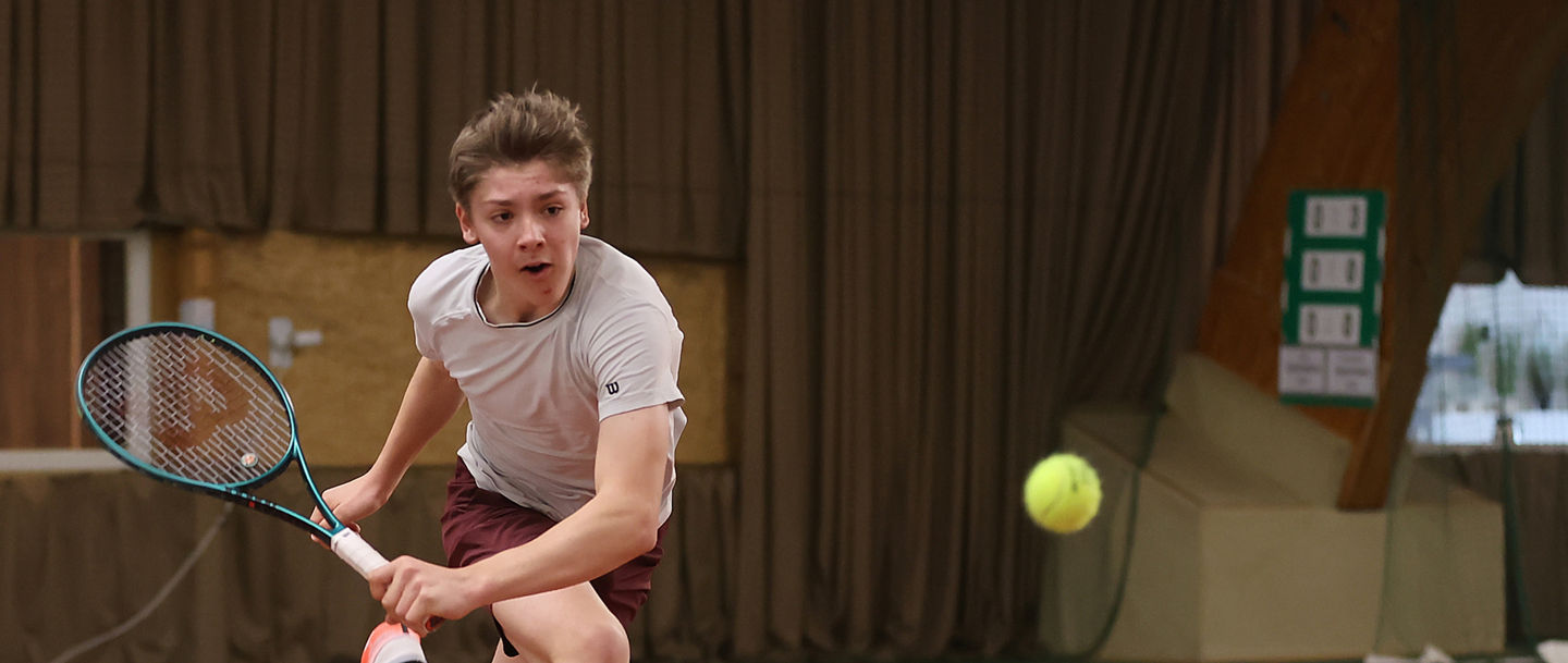 Starker Auftritt von Constantin Kaestner: Der Deutsche sicherte sich mit einem überzeugenden Halbfinalerfolg das Ticket fürs Juniorenfinale.