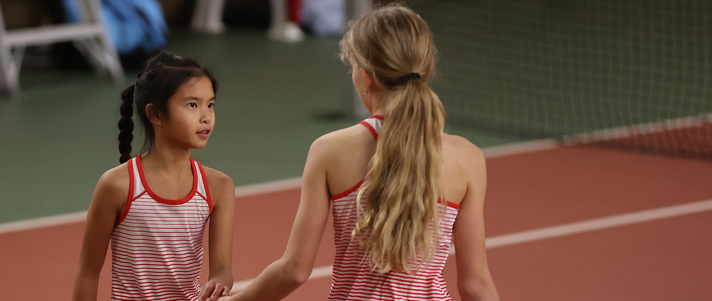 Tina Nguyen (links) und Eleonore Literski standen im U11-Finale
