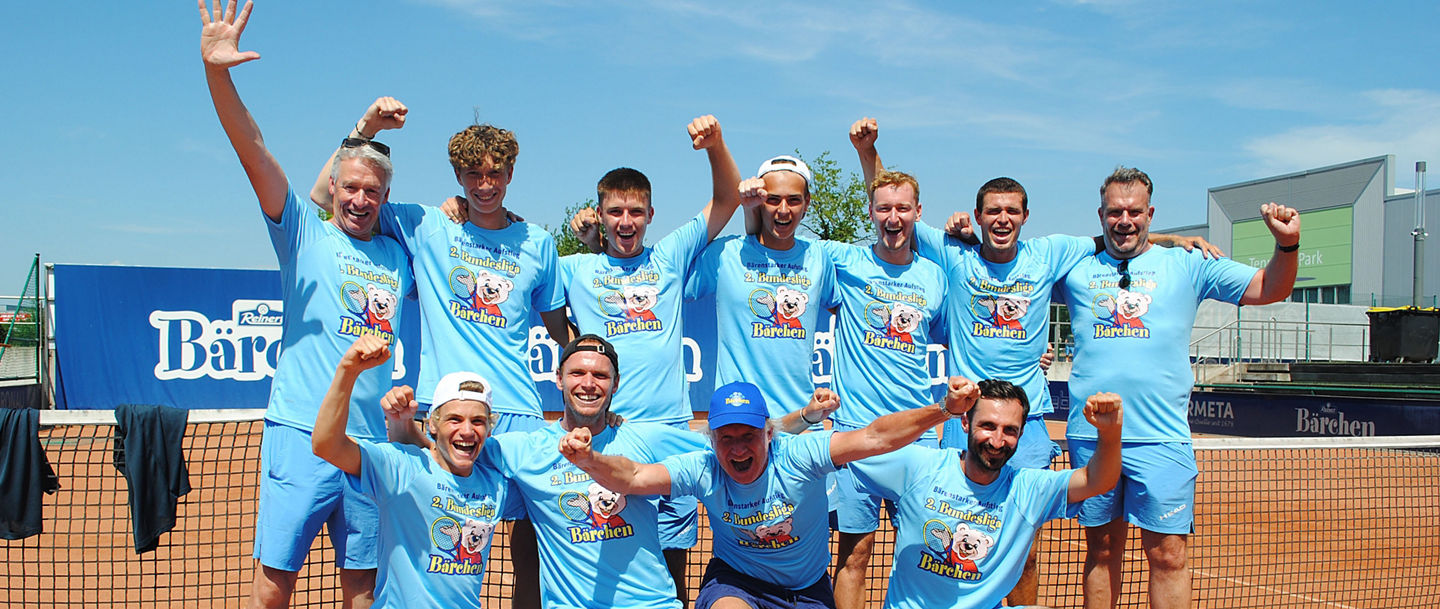 Mit sieben Siegen aus sieben Spielen stieg das Teams des Tennispark Bärchen Versmold souverän auf