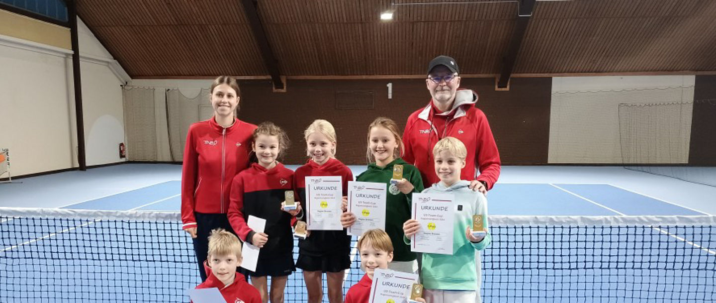 Das Siegerteam aus Bremen um Trainerteam Oliver Mutert und Laura Weber