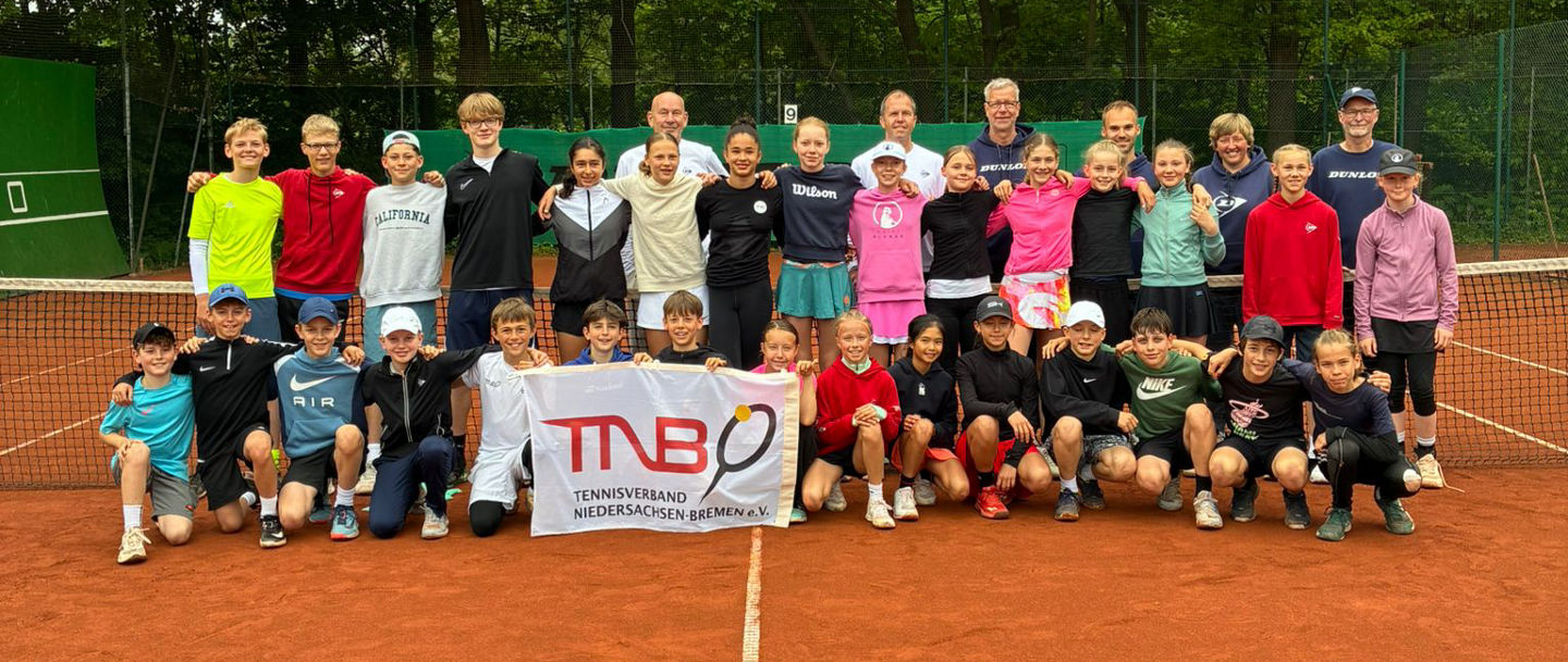 Starker Auftritt auf nordostdeutscher Ebene: Die TNB-Teilnehmerinnen und -Teilnehmer der Nordostdeutschen Jugendmeisterschaften 2026.