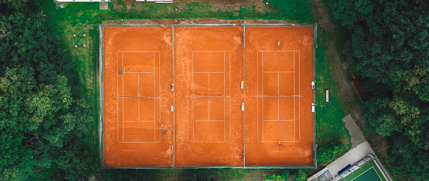 Tennisplatz Sand