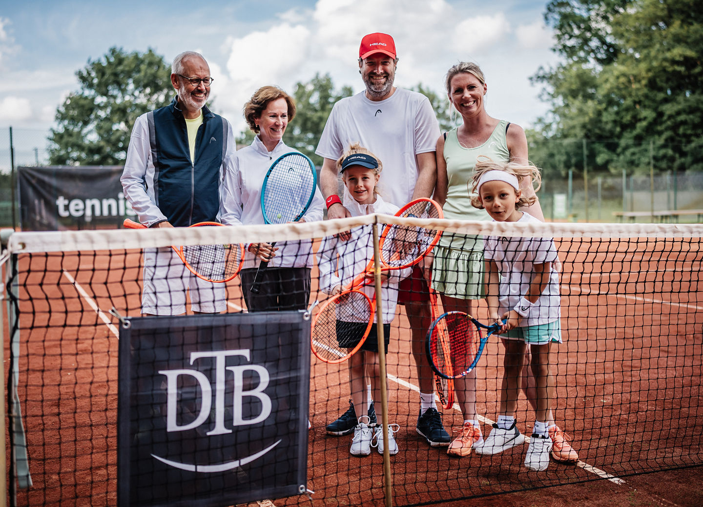 Familie auf dem Platz