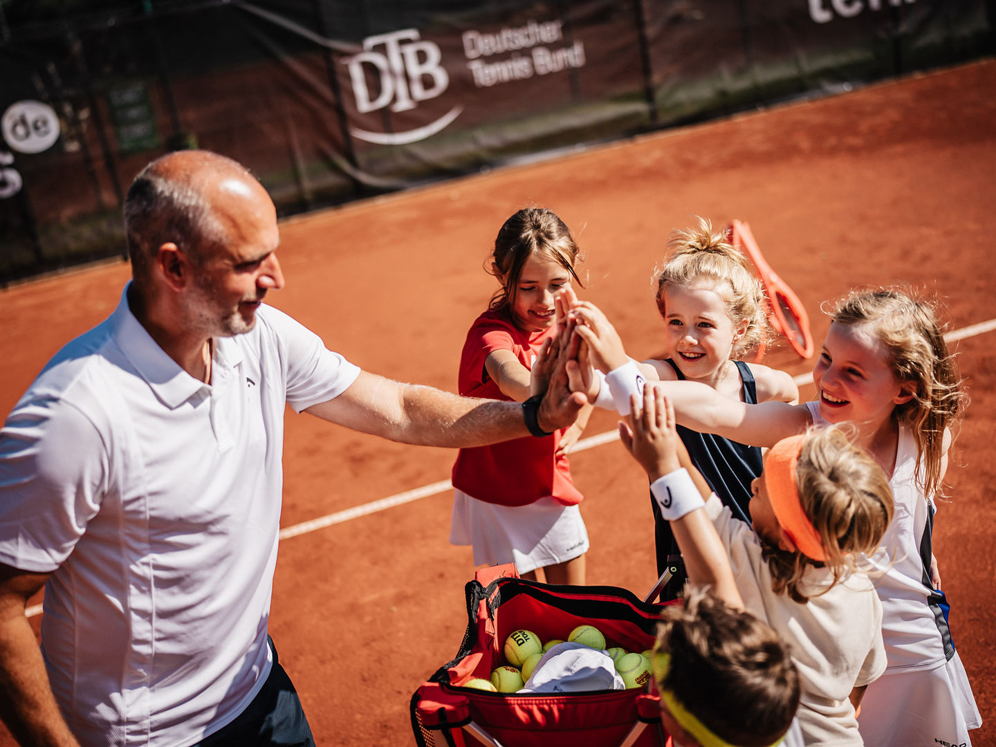 DTB sucht Vereinstrainer:in des Jahres 2026 presented by Tannenhof