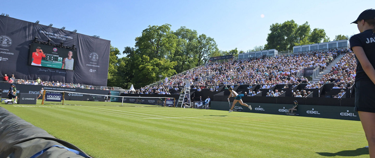 25.06.2023, xbrx, Tennis Bad Homburg Open WTA, Tennis Damen 250, emspor, v.l. Stadionansicht, Innenraum, Rasen, Blinkova, Anna, Lisicki, Sabine GER Bad Homburg *** 25 06 2023, xbrx, tennis Bad Homburg Open WTA 250, emspor, v l stadium view, indoor, grass, Blinkova, Anna, Lisicki, Sabine GER Bad Homburg