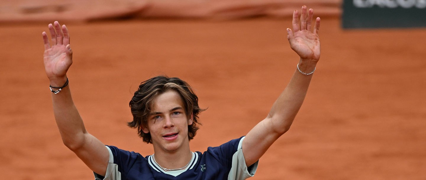 2025 Roland Garros Junior Boys Event Niels MCDonald GER Boys Winner Max Schoenhaus GER Runnerup *** 2025 Roland Garros Junior Boys Event Niels MCDonald GER Boys Winner Max Schoenhaus GER Runnerup
