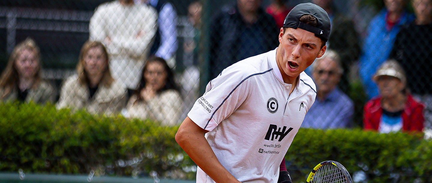 Benito Sanchez Martinez jubelt in der Aufstiegssaison 2025 (Tennis-Club SCC Berlin)