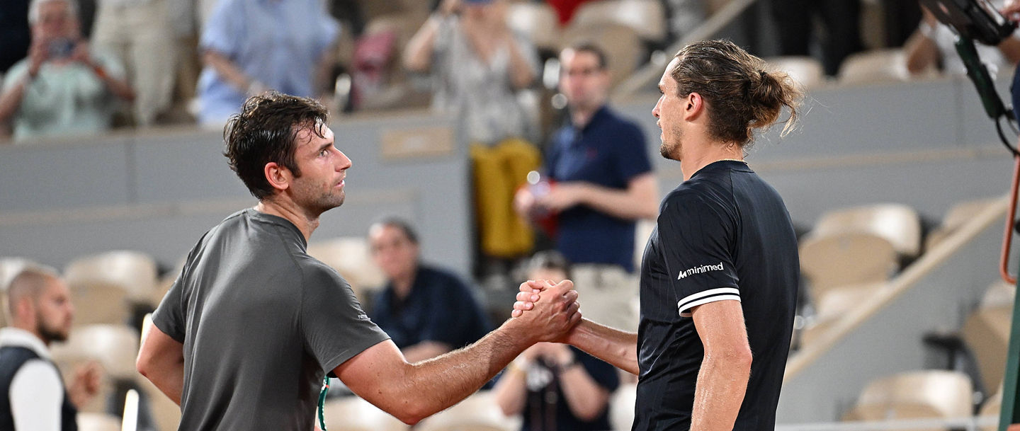 2026 French Open, Roland-Garros - Day 6 PARIS, FRANCE - MAY 29: Germany s Alexander Zverev and France s Quentin Halys compete during their men s singles match on day 6 of the French Open tennis tournament on Court Philippe-Chatrier at the Roland-Garros Complex in Paris on May 29, 2026. Burak Akbulut / Anadolu Paris France. Editorial use only. Please get in touch for any other usage. PUBLICATIONxNOTxINxTURxUSAxCANxUKxJPNxITAxFRAxAUSxESPxBELxKORxRSAxHKGxNZL Copyright: x2026xAnadoluxBurakxAkbulutx