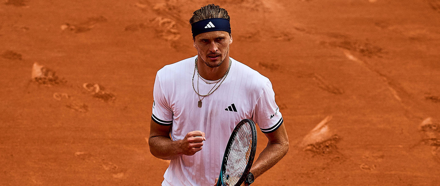 June 1, 2026, Paris, Ile-De-France, France: Alexander Zverev of Germany reacts with clenched fist during his Match against Jesper De Jong of Netherlands during the French Open at Roland Garros - Tennis Grand Slam, 31.5.2026 in Paris Roland Garros, France Tennis 2026: ROLAND GARROS - French Open Tennis Grand Slam - Paris: ZVEREV 7:6 6:4 6:1 DE JONG PUBLICATIONxINxGERxSUIxAUTxONLY - ZUMAs343 20260601_zsp_s343_159 Copyright: xMathiasxSchulzx