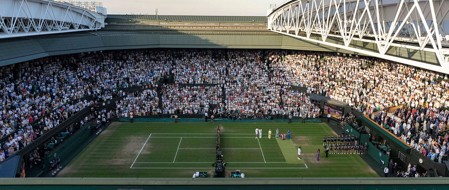 The Prince and Princess of Wales Attend Wimbledon 2025 View from the roof of Centre Court during the prize giving ceremony with HRH The Princess of Wales, Patron of the All England Lawn Tennis Club, after Jannik Sinner ITA defeated Carlos Alcaraz ESP in the final of the Gentlemen s Singles at The Championships 2025. Held at The All England Lawn Tennis Club, Wimbledon. Day 14 Sunday 13/07/2025., Credit:AELTC/Joe Toth / Avalon United Kingdom, Wimbledon PUBLICATIONxNOTxINxUKxFRAxUSA Copyright: xAELTC/JoexTothx/xAvalonx 1021811916