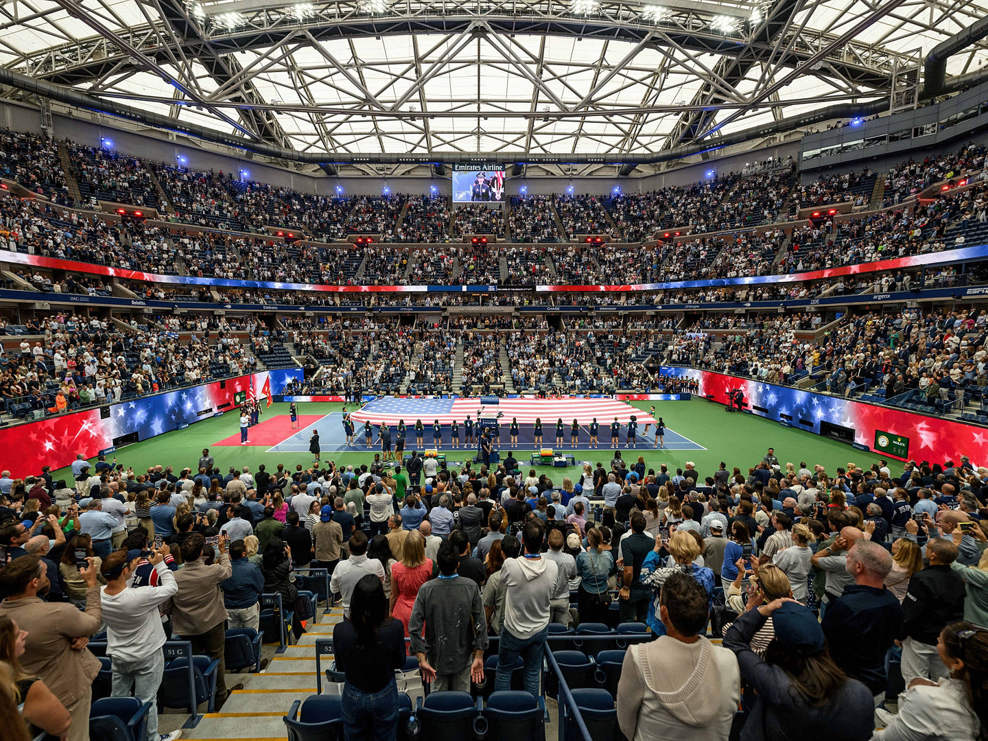 September 7, 2025, New York City, Ny, United States: The playing of the National Anthem during the start of the U.S. Open men s singles final match between Carlos Alcaraz and Jannik Sinner at the Arthur Ashe Stadium, September 7, 2025 in New York City. The match was delayed by more than 30-minutes to accommodate U.S President Donald Trump attending. New York City United States - ZUMAp138 20250907_zaa_p138_002 Copyright: xDanielxTorok/WhitexHousex