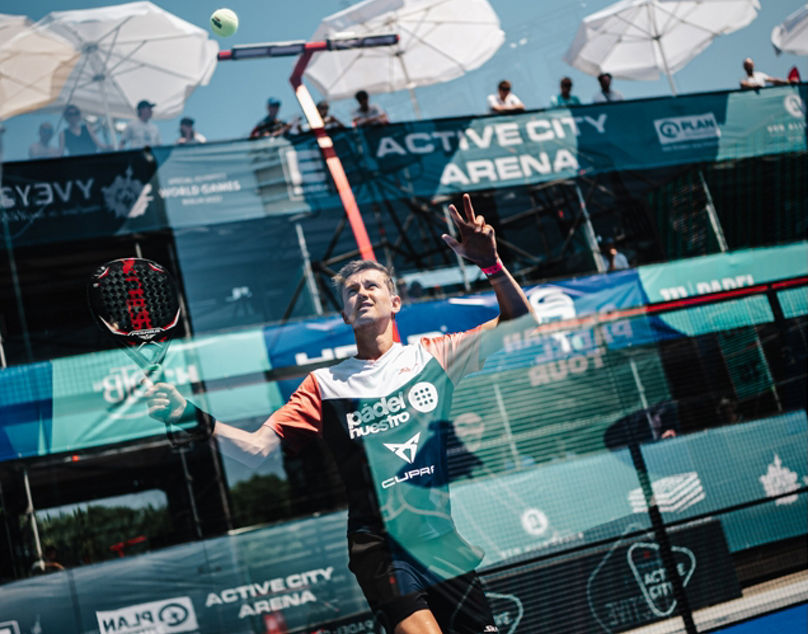 Padelspieler Lindmeyer in der Active City Arena.