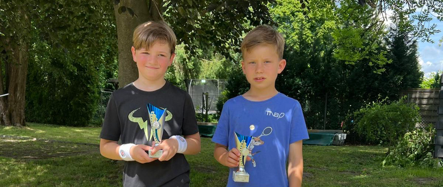 MU9 Platz 1 und zwei von links, Eric Niermann und Anaca Literski