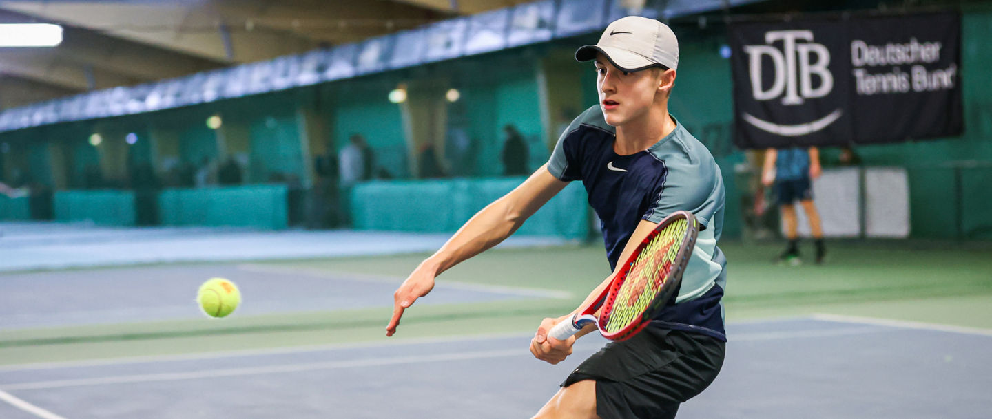 Vincent Vohl (WÃ¼rtembergischer Tennis-Bund e.V.),  Deutsche Jugend-Hallenmeisterschaften 2022, Essen, Tennis-Verband Niederrhein e.V., 23.11.2022, Foto: Claudio GÃ¤rtner