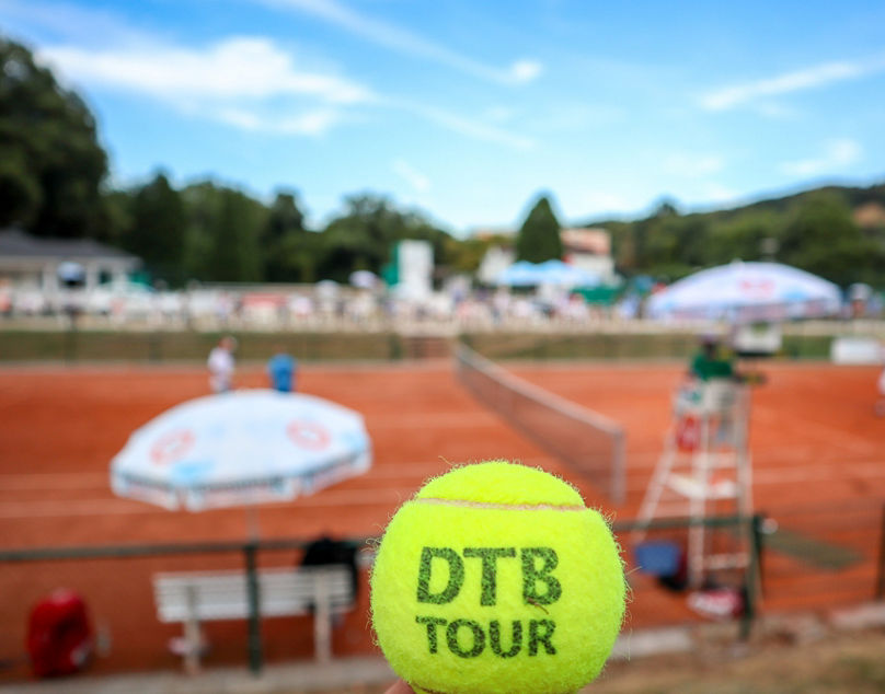 DTB-Tour Ball, Deutsche Tennis-Meisterschaften der Senorinnen und Senoren 2018 (DSM 2018), Bad Neuenahr, 31.07.2018, Foto: Claudio GÃ¤rtner