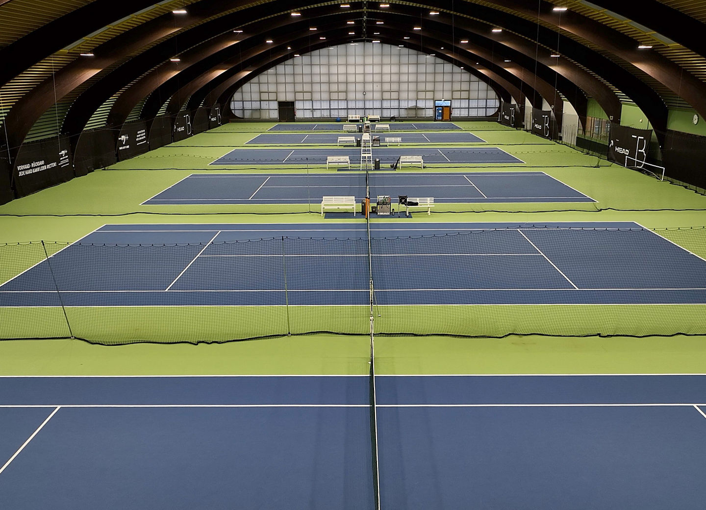 Indoor tennis courts with modern design